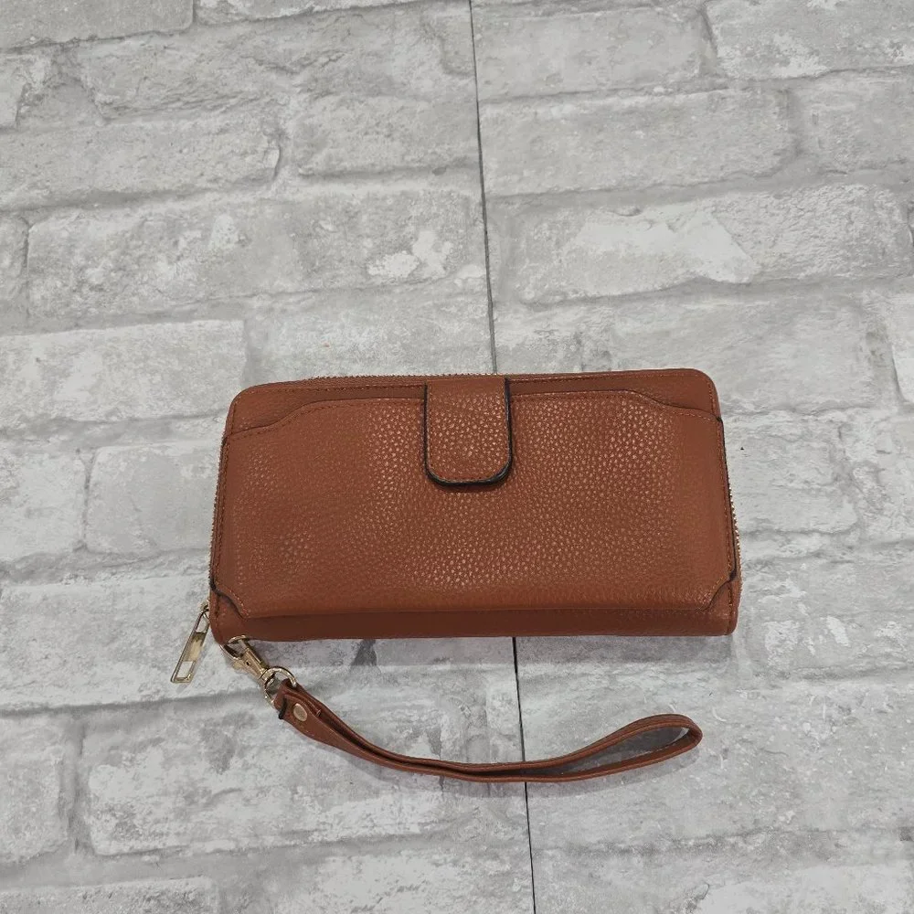 Women Wristlet Wallet Zip Around Handbag Brown Leather? Gold Lined Fabric 9x5